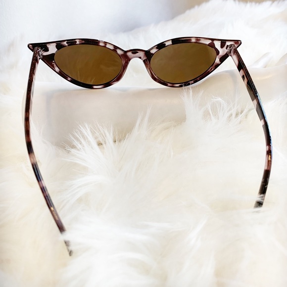 💥New💥 Leopard Cat Eye Sunglasses - Picture 2 of 6